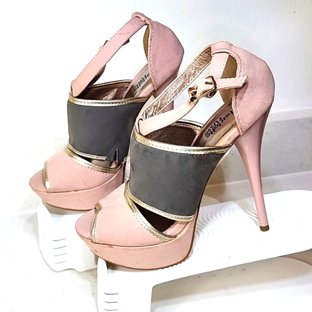 Women's Stilettos Charlotte Russe Size 7.5 - Picture 1 of 11